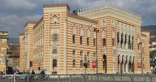 Бакир за тужбу пита и Мајке